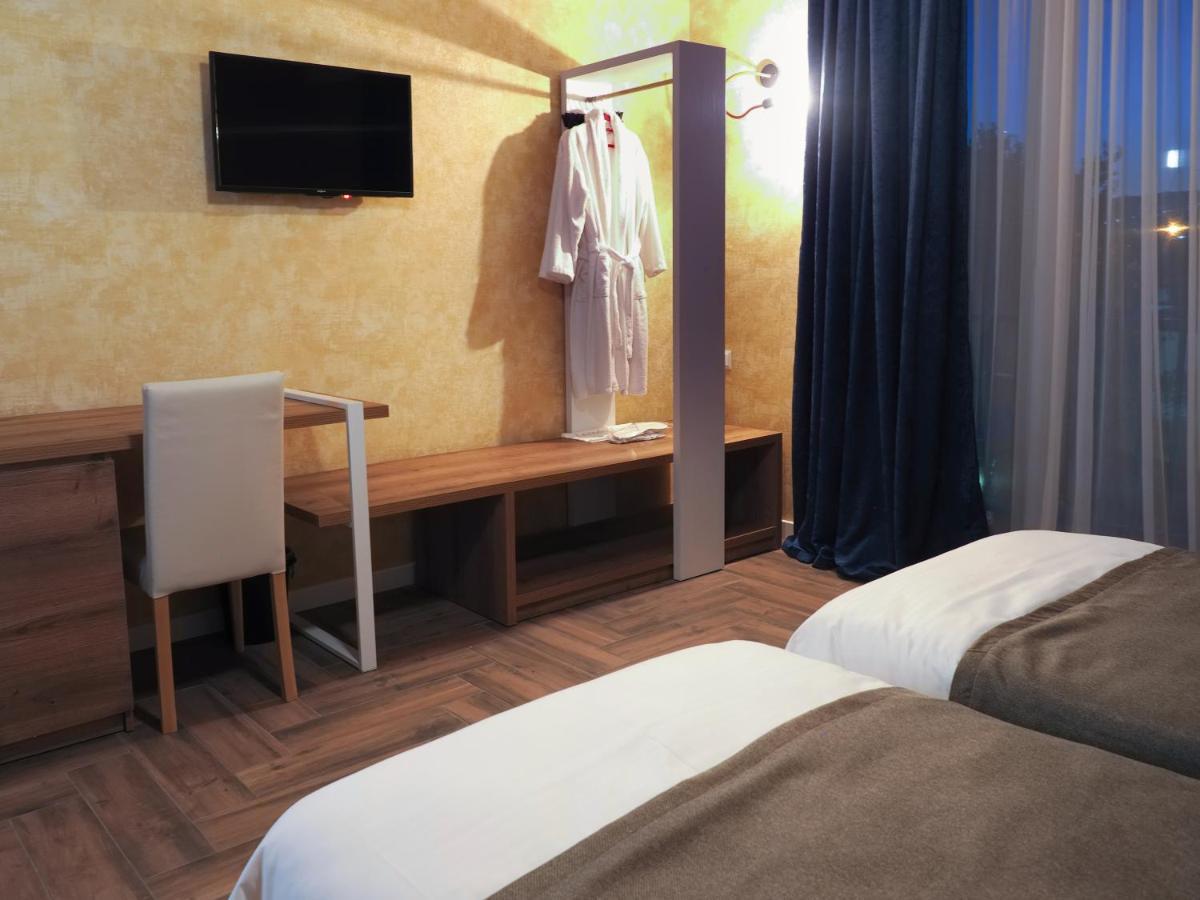 Hotel Banihills Тбілісі Екстер'єр фото