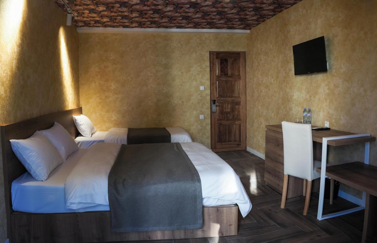 Hotel Banihills Тбілісі Екстер'єр фото