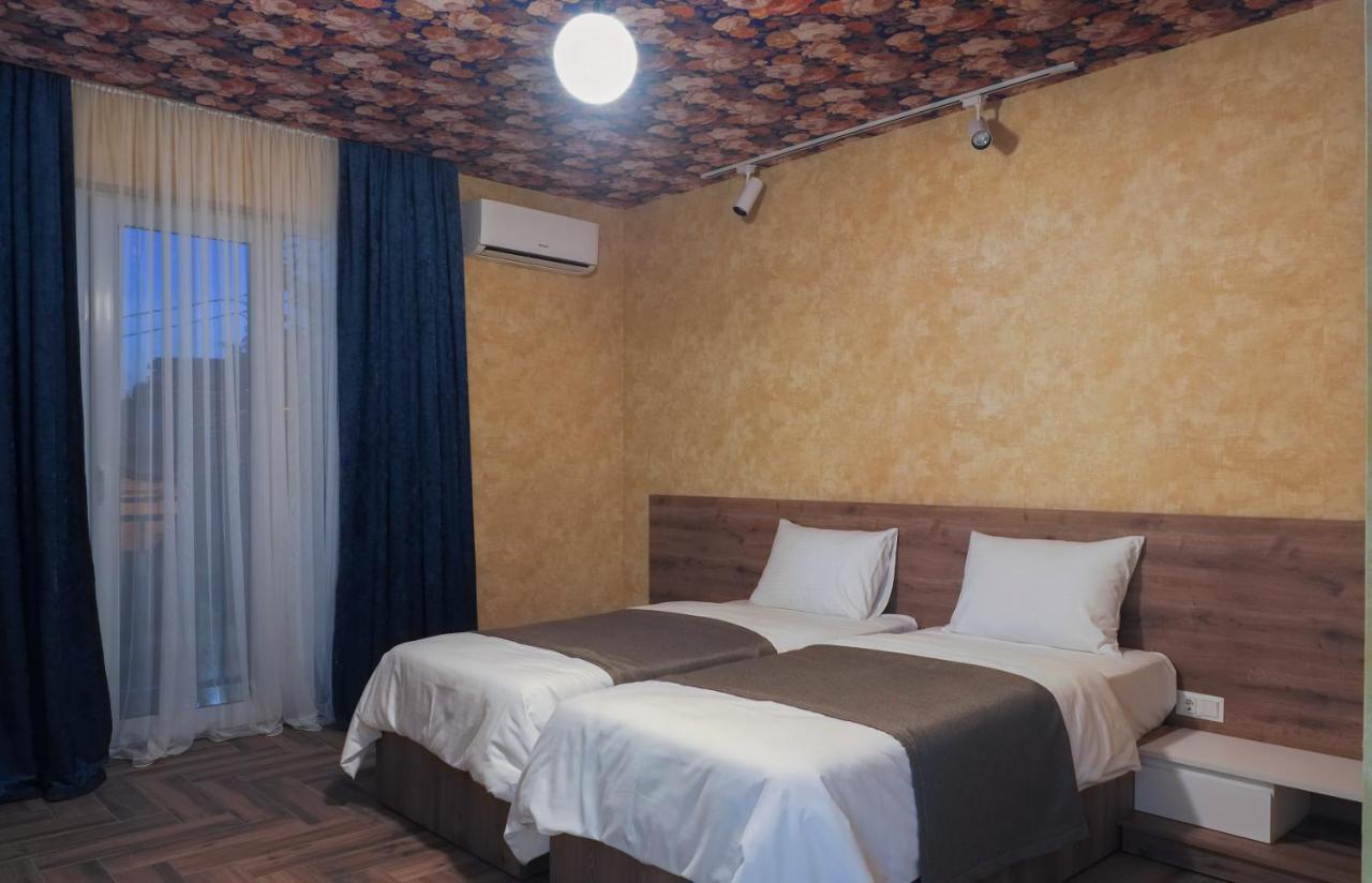 Hotel Banihills Тбілісі Екстер'єр фото