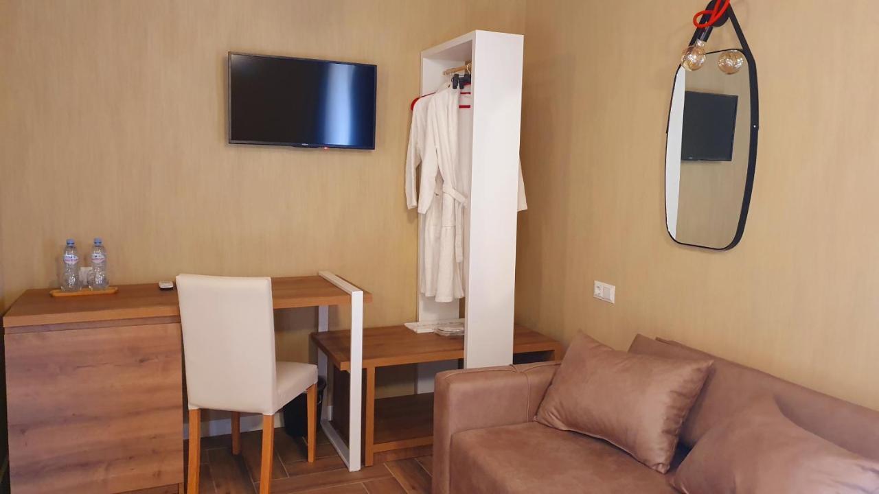 Hotel Banihills Тбілісі Екстер'єр фото