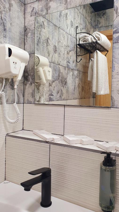 Hotel Banihills Тбілісі Екстер'єр фото