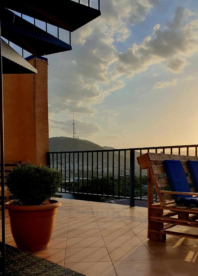 Hotel Banihills Тбілісі Екстер'єр фото