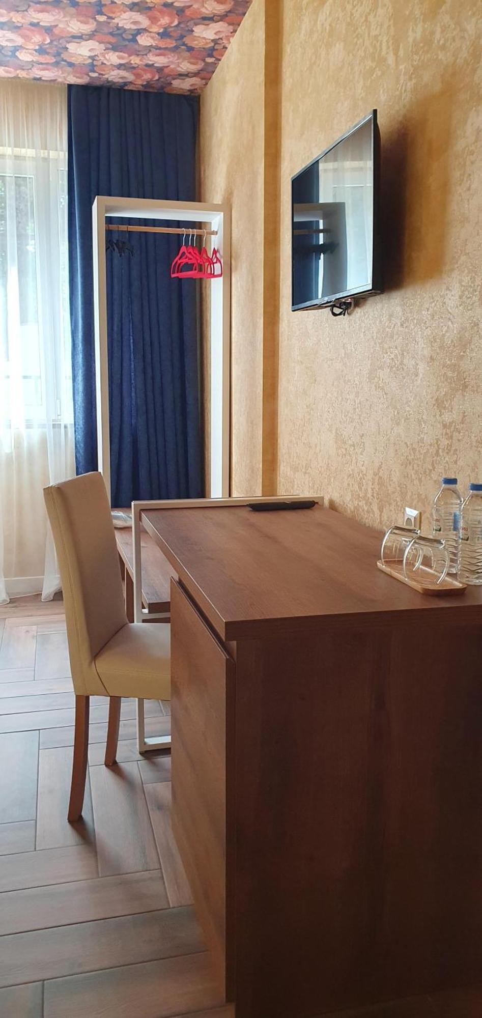 Hotel Banihills Тбілісі Екстер'єр фото